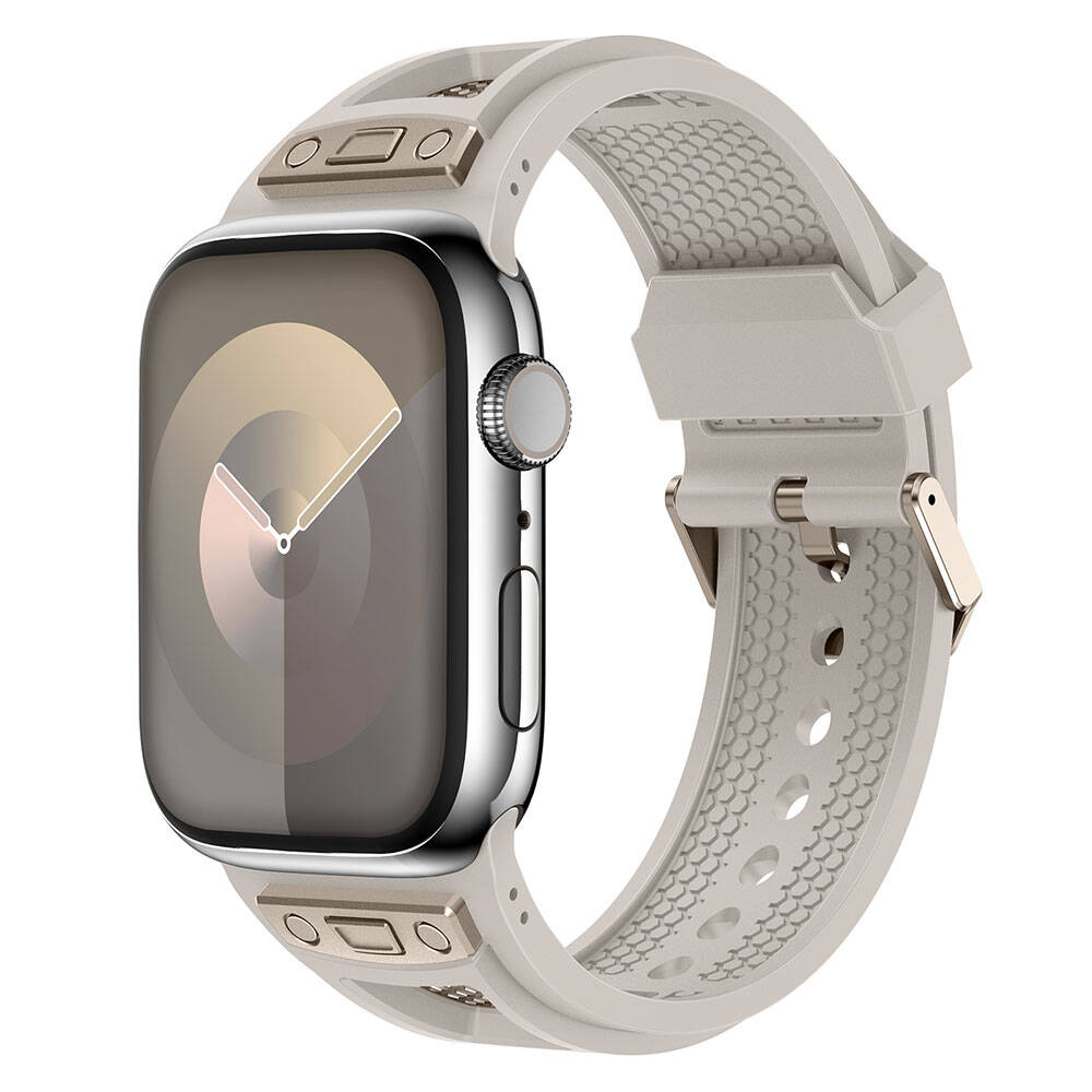 Apple Watch 42mm KRD-117 Hava Alabilen Delikli Metal Süslemeli Desenli Silikon Kordon